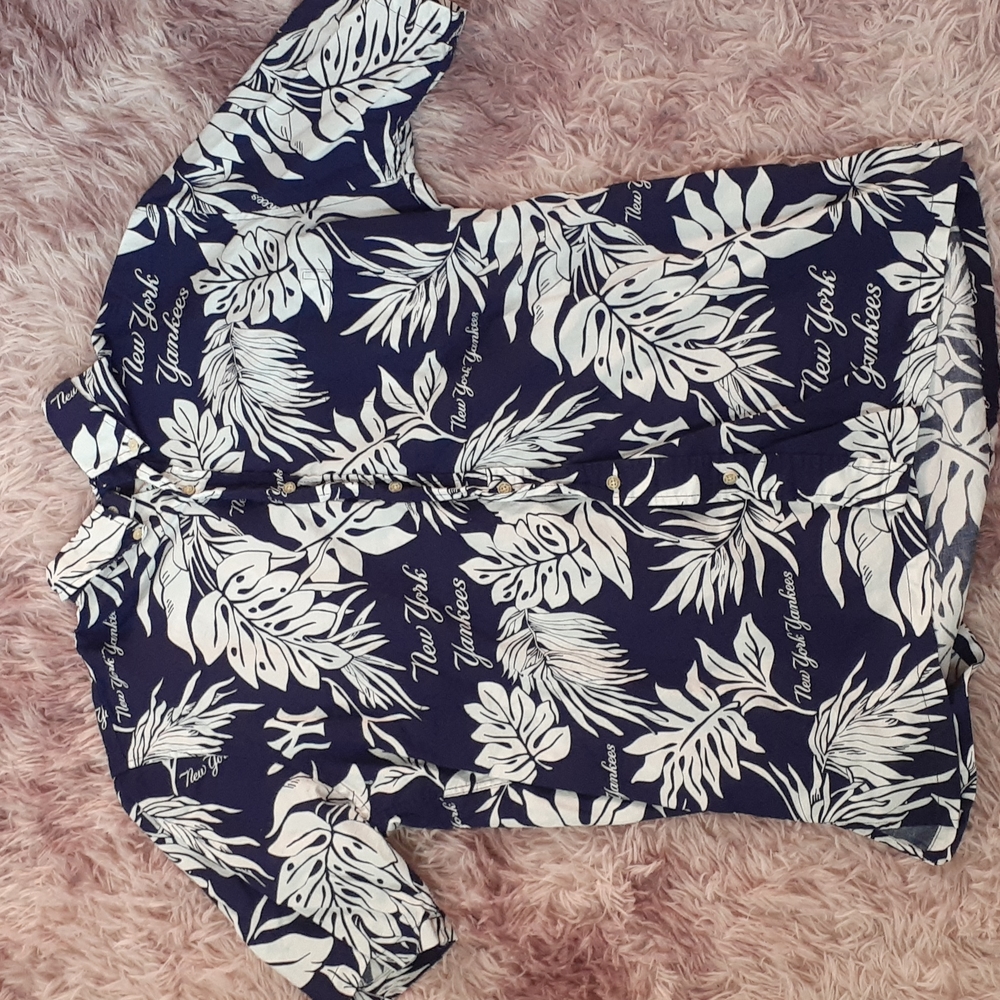 New York Yankees Hawaiian Shirt